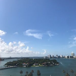 Meet your Posher, Valeria